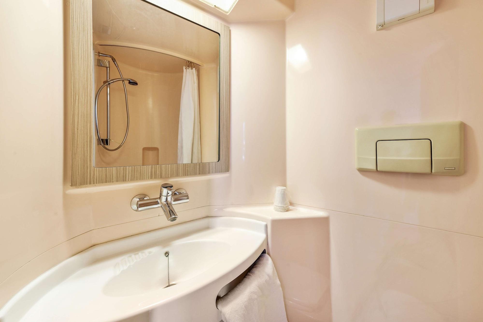 Premiere Classe Cambrai Hotel